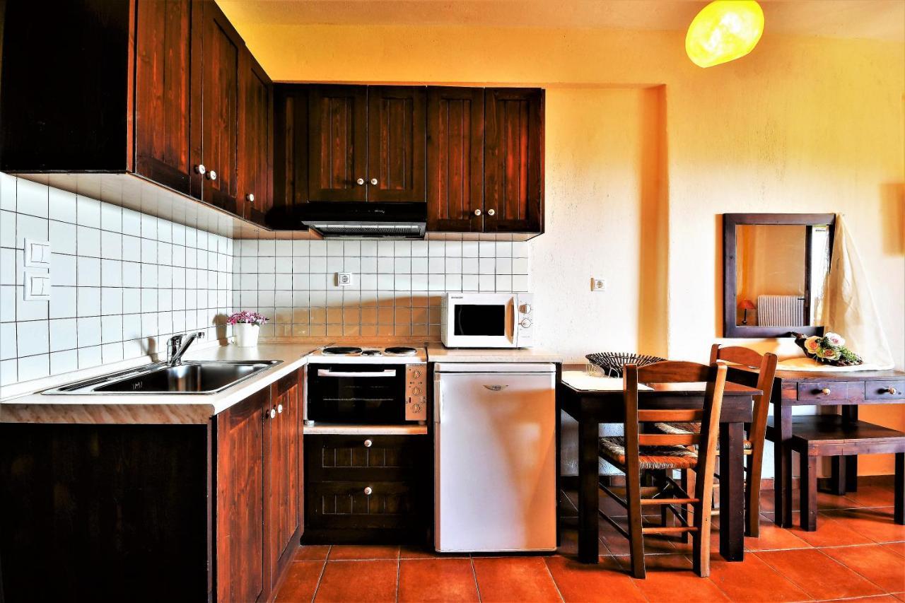 Skíti Guesthouse Amanitis Caesarea מראה חיצוני תמונה