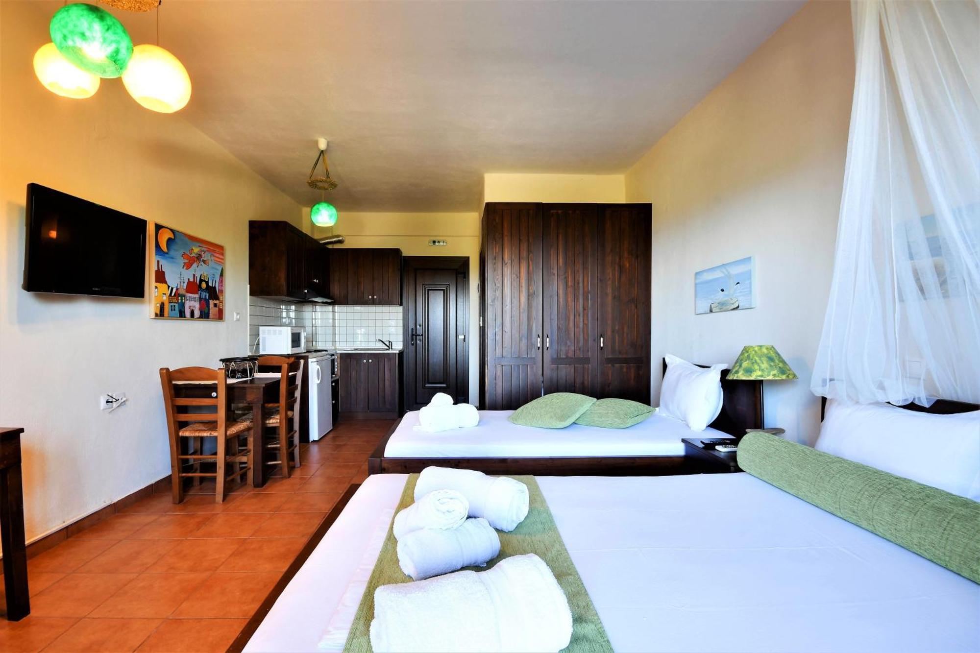 Skíti Guesthouse Amanitis Caesarea מראה חיצוני תמונה