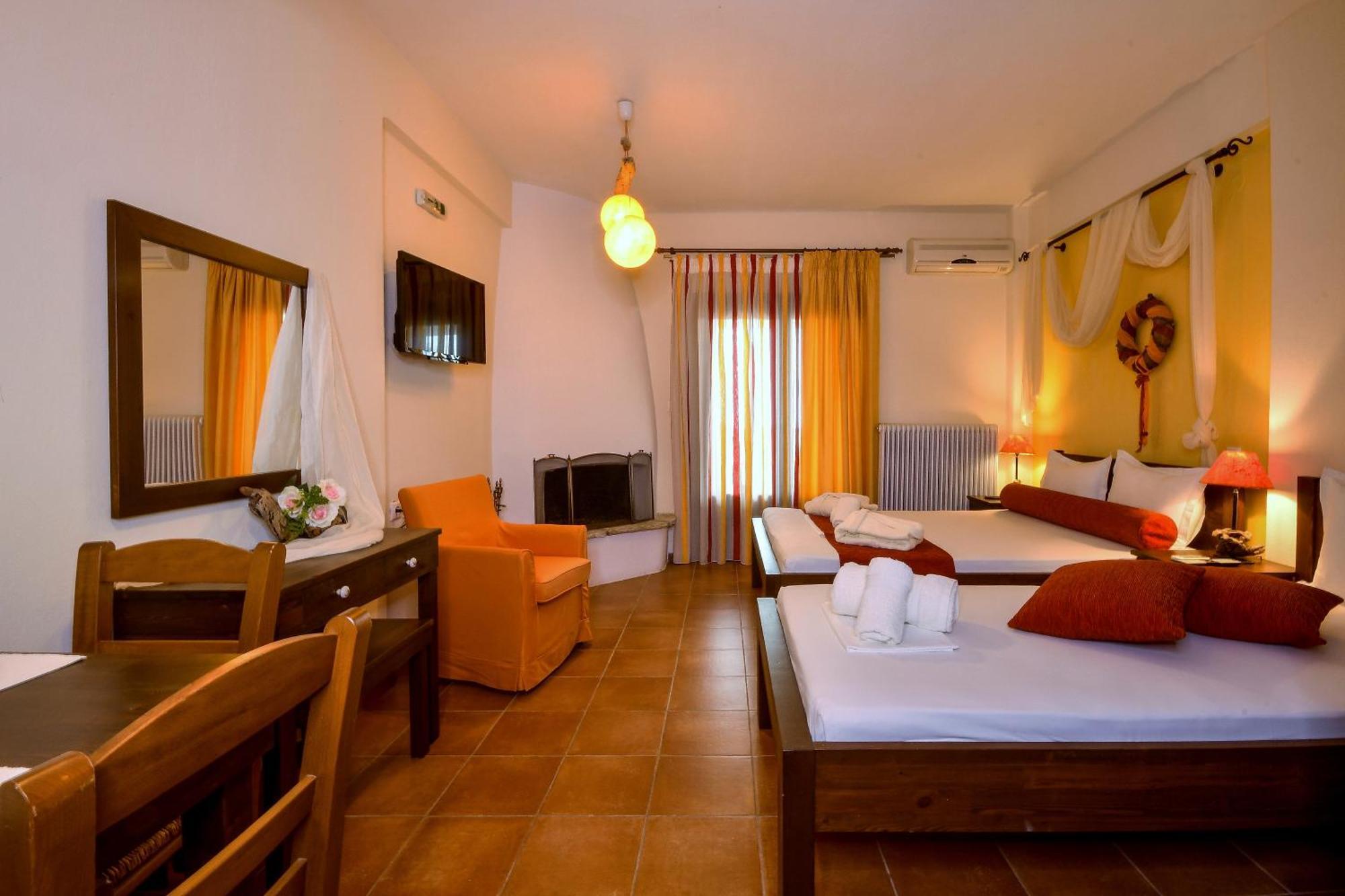 Skíti Guesthouse Amanitis Caesarea מראה חיצוני תמונה