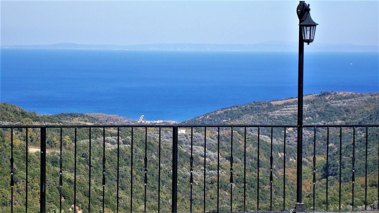 Skíti Guesthouse Amanitis Caesarea מראה חיצוני תמונה